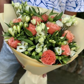 Букет з троянд, альстромерії і еустоми Елегантний