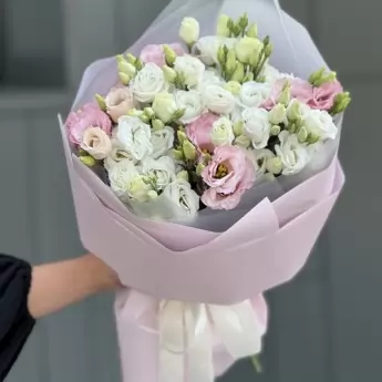 Букет из эустомы Трио