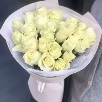 Букет из 25 белых роз Нежность